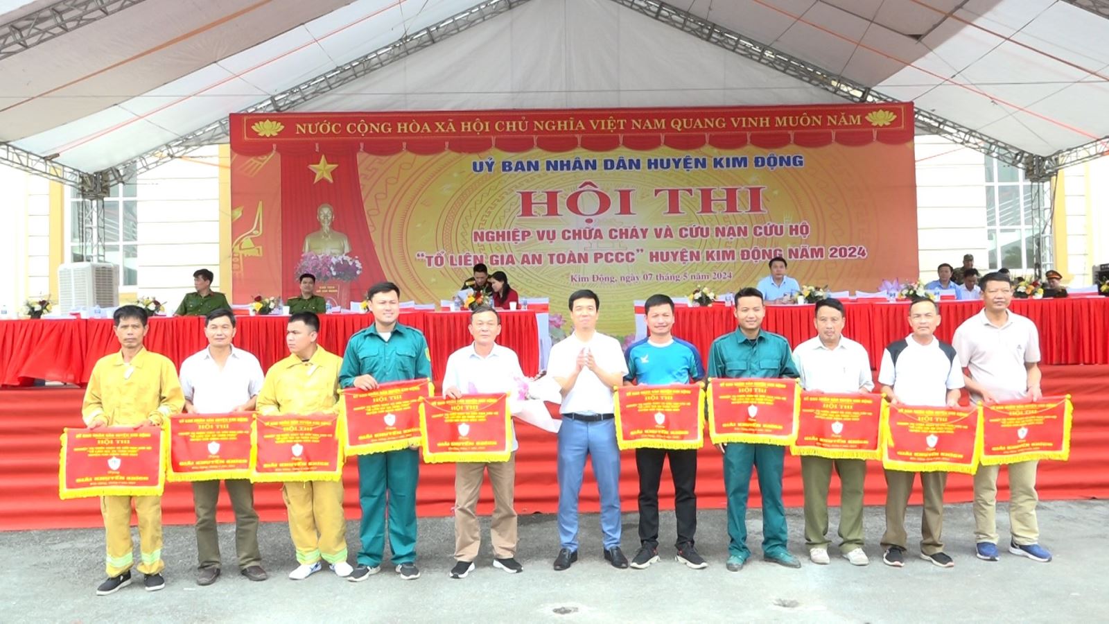 Hội thi nghiệp vụ Tổ liên gia an toàn phòng cháy chữa cháy huyện Kim Động năm 2024