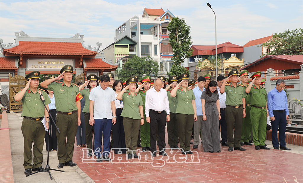 Dâng hương tưởng nhớ 76 năm ngày hy sinh của Anh hùng liệt sĩ Bùi Thị Cúc