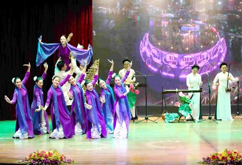 Quan hệ Việt Nam-Campuchia không ngừng được củng cố và phát triển
