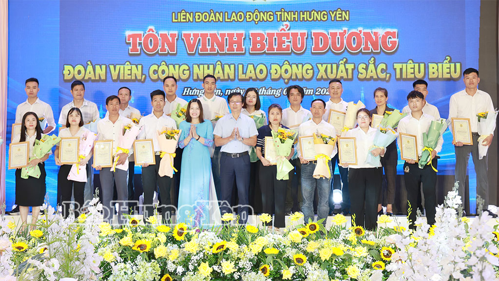 Sôi nổi tháng công nhân