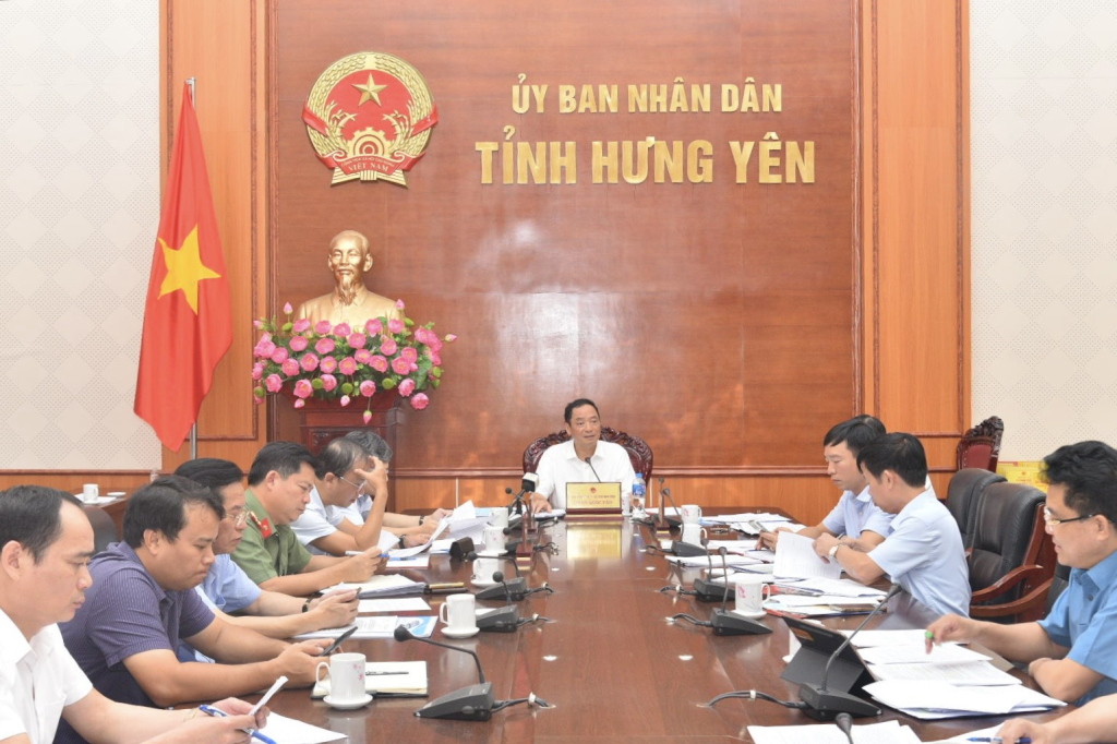 Ban Cán sự Đảng UBND tỉnh và các thành viên UBND tỉnh xem xét, cho ý kiến một số nội dung quan trọng