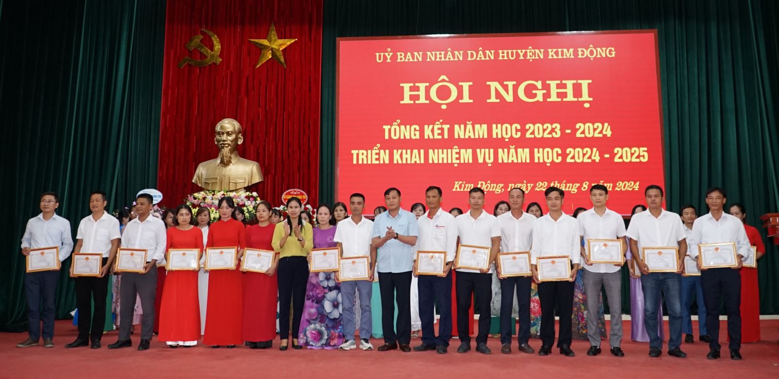 Tổng kết công tác giáo dục và đào tạo năm học 2023-2024, triển khai nhiệm vụ năm học 2024-2025