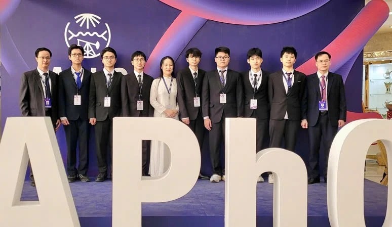 Việt Nam giành 3 huy chương Vàng Olympic Vật lý châu Á năm 2025