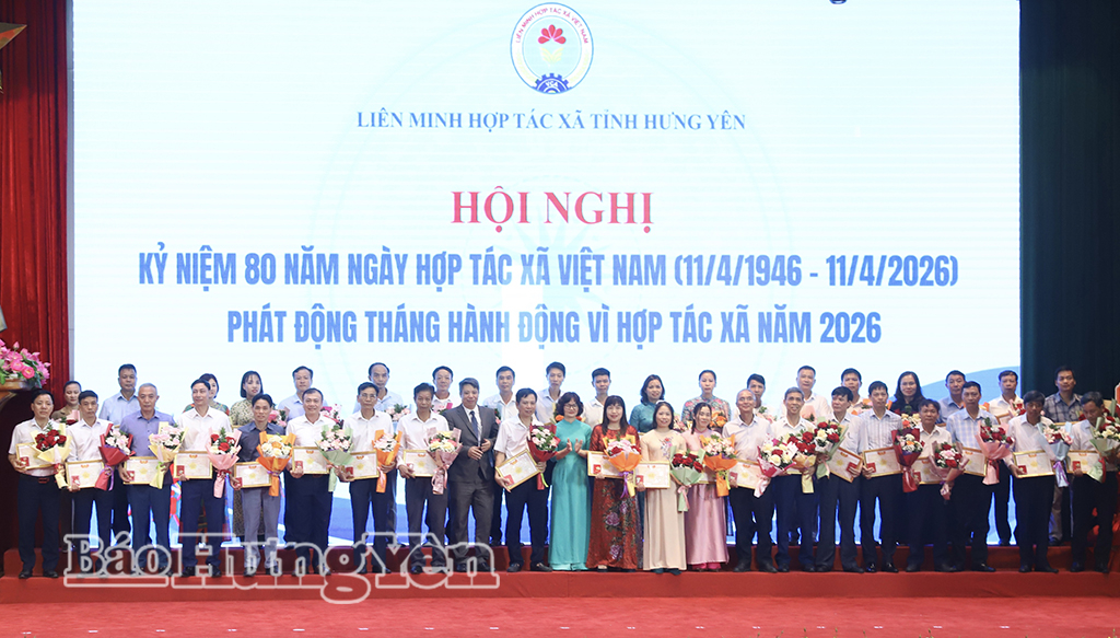 58 cá nhân được nhận Kỷ niệm chương “Vì sự nghiệp phát triển HTX”