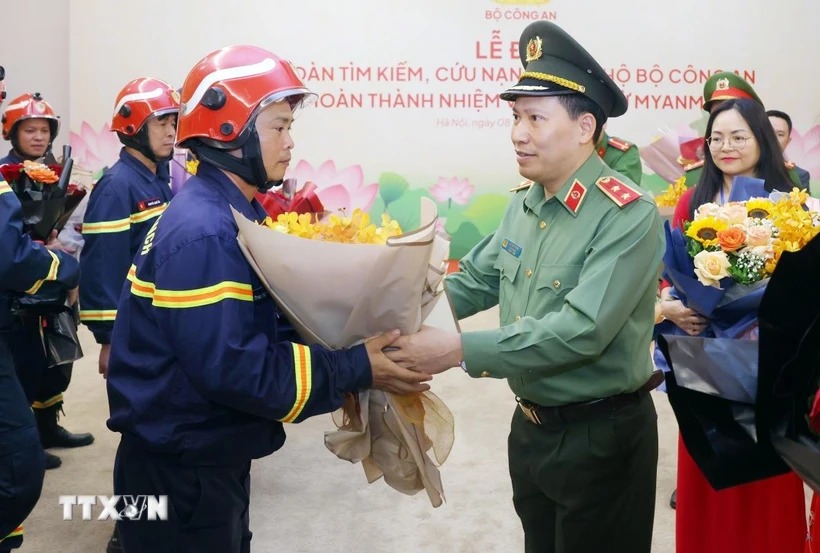 Đoàn công tác của Bộ Công an hoàn thành xuất sắc nhiệm vụ, trở về từ Myanmar