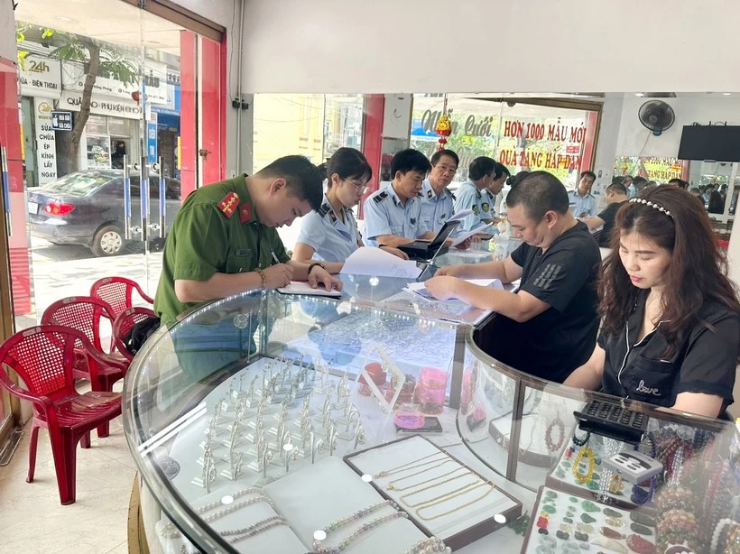 Bảo vệ thương hiệu: Ngăn chặn mối nguy từ hàng giả, vi phạm sở hữu trí tuệ
