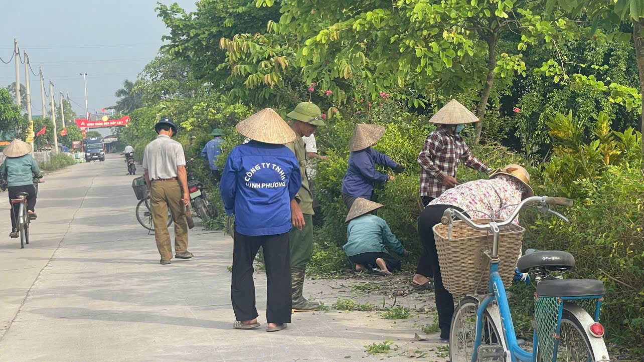      Ủy ban MTTQ Việt Nam xã Lương Bằng triển khai đợt cao điểm vệ sinh môi trường thiết thực chào mừng kỷ niệm 80 năm Cách mạng Tháng Tám và Quốc khánh 02/9